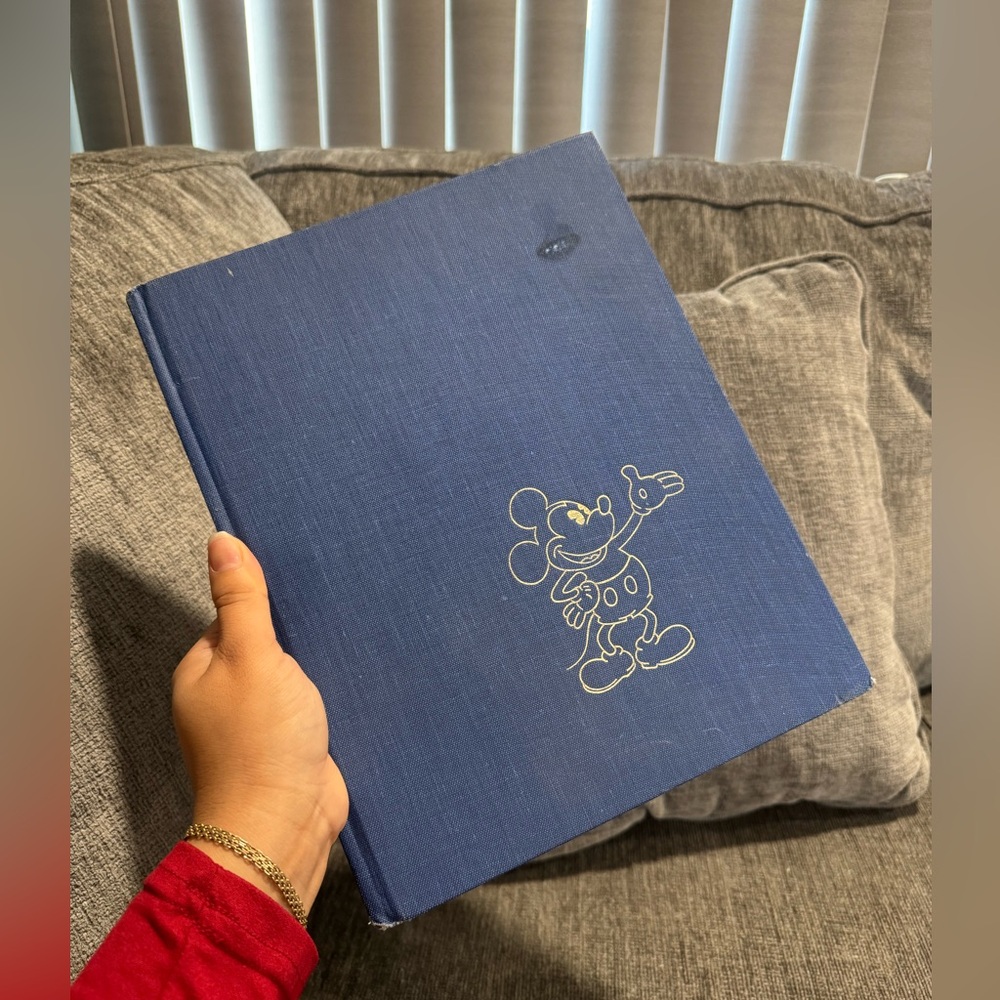 1975 the art of  walt Disney Christopher finch Character Hardcover Book